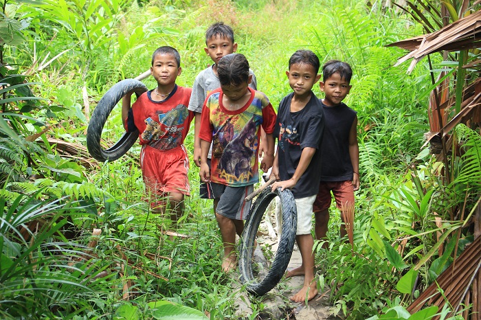 Photo essay: At play on the Mentawai Islands